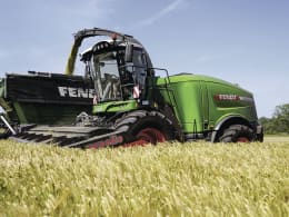Lifestyle: Fendt Feldhäcksler Katana 850 623 kW (847 PS)