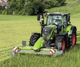Lifestyle: Fendt Scheibenmähwerk Slicer F Front Pendelbock