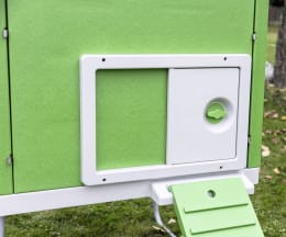Produktbild: KERBL Hühnerstall MobileCoop Kunststoff mit erhöhtem Aufbau und Rollen, 119 x 96 x 162 cm