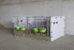 Lifestyle: KERBL Kälberbox modular Doppelbucht freistehend, Liegefläche pro Bucht 160 x 115 cm, 14628