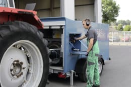 Lifestyle: BayWa Traktor-Service – Motorleistungsprüfung