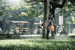Lifestyle: Husqvarna® Benzin-Motorsense 535RX 1,6 kW (2,2 PS)