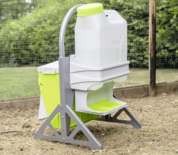 Produktbild: SmartCoop Standfüße für Geflügeltränke und Futterautomat, 400 x 400 x 715 mm, höhenverstellbar