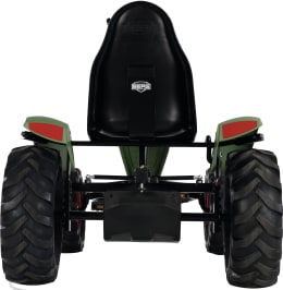 Produktbild: Berg Go-Kart Fendt 939 BFR-3 in Grün-Schwarz, Ansicht von hinten mit großen Profilreifen