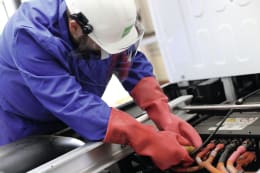 Lifestyle: BayWa Hochvoltservice Prüfung nach DGUV 209-093 für Land- und Baumaschinen und Kommunaltechnik