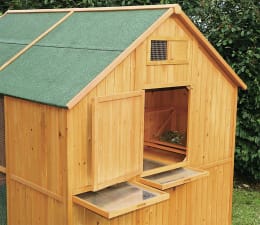 Lifestyle: horizont Hühnerstall Norway 1,90 x 2,45 x 1,90 m für 10 – 12 Hühner