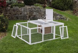 Lifestyle: KERBL Freilaufgehege 132 x 102 x 59 cm mit integriertem Unterschlupfhaus