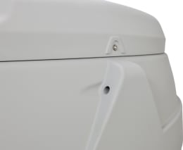 Produktbild: Cemo AdBlue®-Tankanlage Cube 5.000 l mit Deckel, Detailansicht Verschluss und Griff