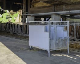 Lifestyle: KERBL Kälberbox mit 1 Liegeplatz, B x H x T innen 103 x 118,5 x 163 cm