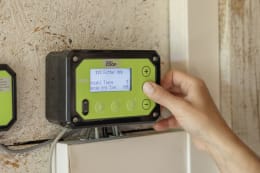 Produktbild: SmartCoop Futterdosierer mit Füllstandsensor für Futterautomat