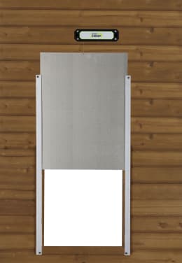 Produktbild: SmartCoop Türöffner mit Seilzug für vertikale Hühnerklappen aus Holz, Metall, Kunststoff