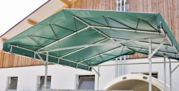 Lifestyle: KERBL Vordach für Kälberiglu CalfHouse Premium 4/5