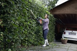Lifestyle: Husqvarna® Benzin-Heckenschere 122HD60, Schnittlänge 60 cm, 0,6 kW (0,8 PS), ohne Benzinkanister, 9665324-01