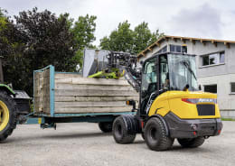Lifestyle: MECALAC Radlader MCL6, Hubkraft 2.025 daN