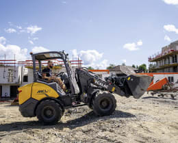 Produktbild: MECALAC Radlader MCL4, Hubkraft 2.025 daN