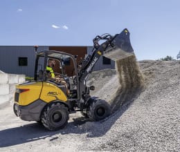 Lifestyle: MECALAC Radlader MCL4, Hubkraft 2.025 daN