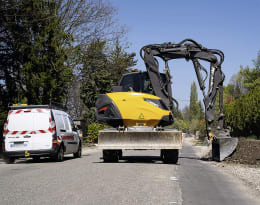 Produktbild: MECALAC Mobilbagger 15MWR Hubkraft 6.500 kg, Leistung 100 kW (136 PS) bei 2.300 min⁻¹, 0 – 35 km/h