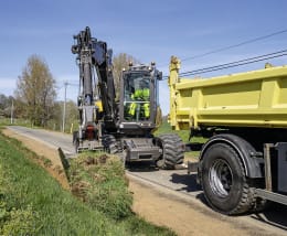 Produktbild: MECALAC Mobilbagger 11MWR Hubkraft 4.000 kg, Leistung 55,4 kW (75 PS) bei 2.200 min⁻¹, 0 – 20 km/h