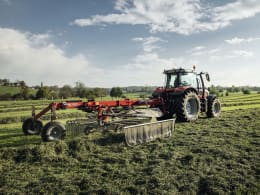 Lifestyle: Massey Ferguson Schwader MF RK 2 Kreisel, Schwad seitlich