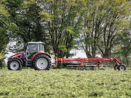 Lifestyle: Massey Ferguson Schwader MF RK 2 Kreisel, Schwad seitlich