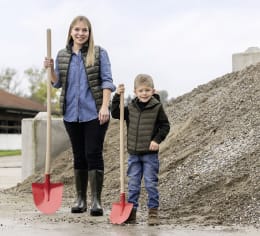 Produktbild: KERBL Frankfurter Schaufel Mini Breite 18 cm, für Kinder ab 5 Jahren
