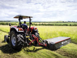 Lifestyle: Massey Ferguson Scheibenmähwerk MF DM ISL Dreipunktanbau Heck Seitenaufhängung