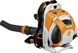 Produktbild: STIHL Akku-Laubbläser BRA 600 in Orange-Weiß mit Rückentragegurt und zwei Akku-Steckplätzen