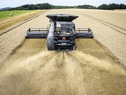 Produktbild: Massey Ferguson Mähdrescher MF Ideal Gen3