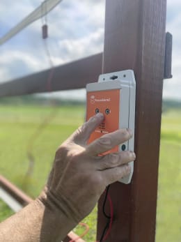 Lifestyle: LUDA.FARM Weidezaunalarm FenceAlarm2 für die Spannungsüberwachung von Weidezäunen