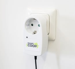 Produktbild: SmartCoop Smart-Steckdose für die Stromversorgung nach individuellen Zeit- oder Temperatureinstellungen