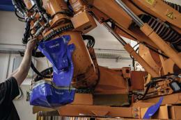 Produktbild: DERBLAUE® Serviceset aus Auffangwanne Profi, Rutsche, Spritzschutz und Beutel