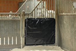 Lifestyle: KERBL Schlagschutzmatte 120 x 100 x 4 cm für Pferde