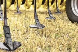 Lifestyle: Pöttinger Grubber PLANO VT 6060