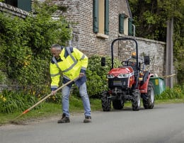 Lifestyle: Massey Ferguson Traktor MF 1M