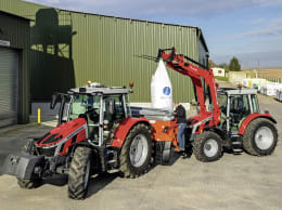Lifestyle: Massey Ferguson Traktor MF 5S.115 85 kW (115 PS) bei 2.000 min⁻¹ inkl. Frontlader MF FL.4121