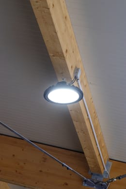 Lifestyle: Patura LED-Hallenstrahler Premium-Line 27.000 lm, 150 W, dimmbar, 510120