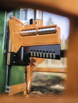 Lifestyle: Posch® Holzspalter BayWa Sondermodell HydroCombi 24 PZG mit Funk-Seilwinde 750