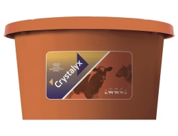 Produktbild: Crystalyx® Mentholyx energiereiche Leckmasse für Kälber, Schafe und Ziegen mit Menthol und Eukalyptus Leckmasse