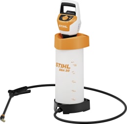 Produktbild: STIHL Akku-Handspritze SGA 30 in Weiß-Orange mit 5-Liter-Tank und Sprühschlauch