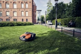 Lifestyle: Husqvarna® Mähroboter Automower® 520 EPOS®