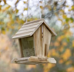Lifestyle: KERBL Vogelhaus Schneeberg 31 x 24,5 x 19 cm, 2,5 l