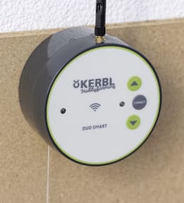 Produktbild: KERBL Türöffner mit Seilzug für automatische Hühnerklappe App-Steuerung