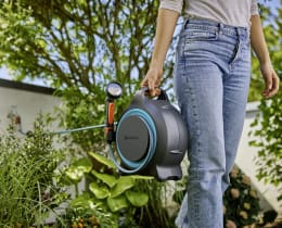 Lifestyle: GARDENA Schlauchaufroller MoveMatic