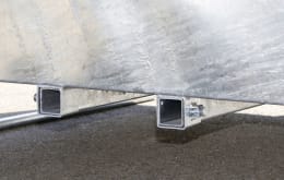 Lifestyle: KERBL Heuraufe 2,12 x 2,50 x 2,12 m 12 Fressplätze, feuerverzinkt, für Rinder und Pferde