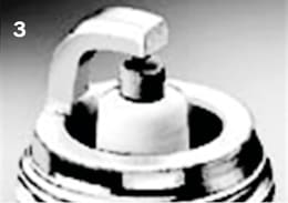 Produktbild: Bosch Zündkerze mit Metallelektrode und Keramikisolator