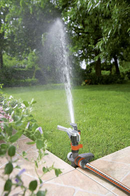 Lifestyle: GARDENA Premium Impuls-, Kreis- und Sektorenregner mit Spike