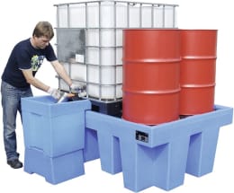 Produktbild: Blauer Vorsatzbehälter aus Kunststoff für Auffangwanne mit IBC-Container und Fässern