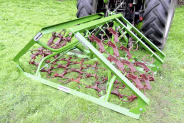 Produktbild: Düvelsdorf Wiesenegge 4,00 m, 3 Reihen, mechanisch klappbar