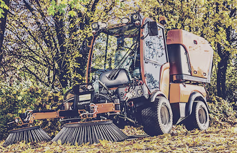 Lifestyle: kugelmann Kehrmaschine E Arbeitsbreite 1.450 – 1.900 mm