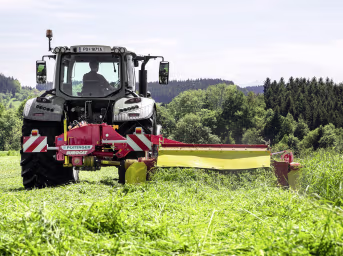 Lifestyle: Pöttinger Trommelmähwerk EuroCat Dreipunktanbau, Heck